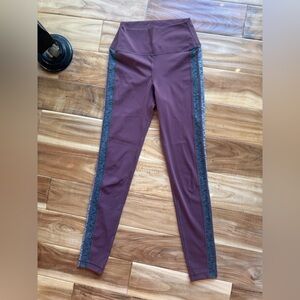 Vuori Racer Hi-Rise Leggings, Maroon XS